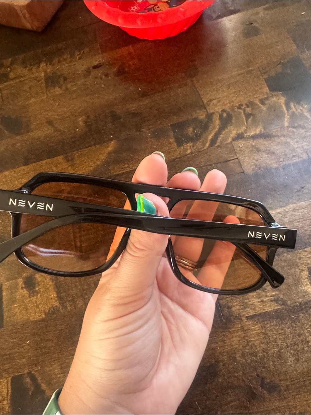 Neven Black Aviator Sunglasses with Brown Lenses - Picture 2 of 4